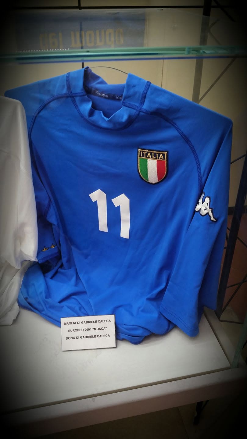 Maglia N.11 dell'Europeo 2001 "Mosca", dono di Gabriele Caleca